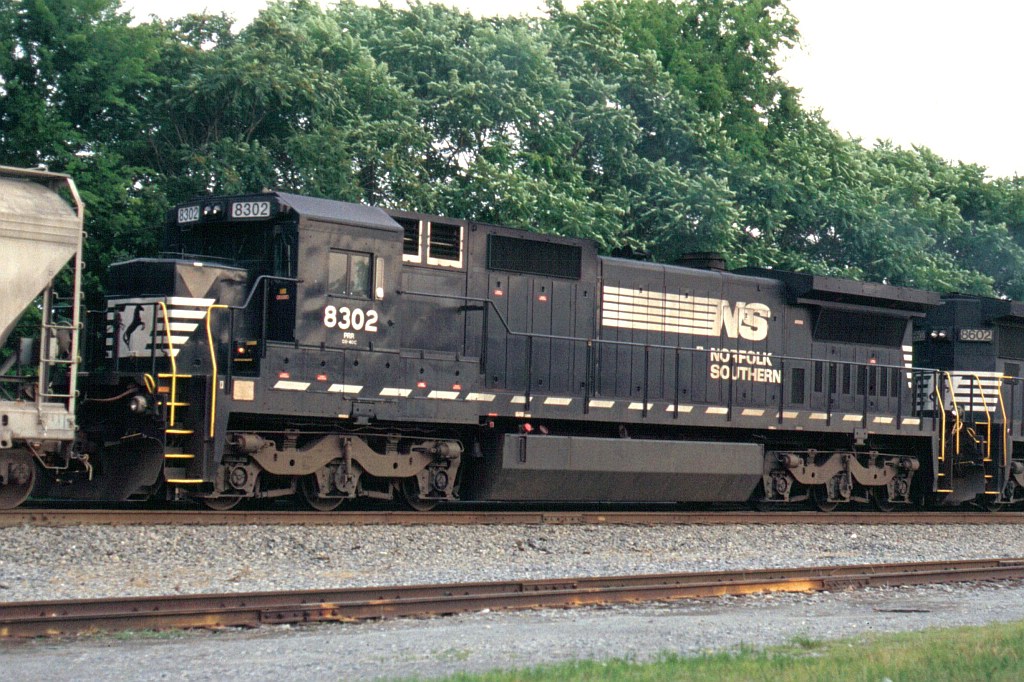 NS 8302